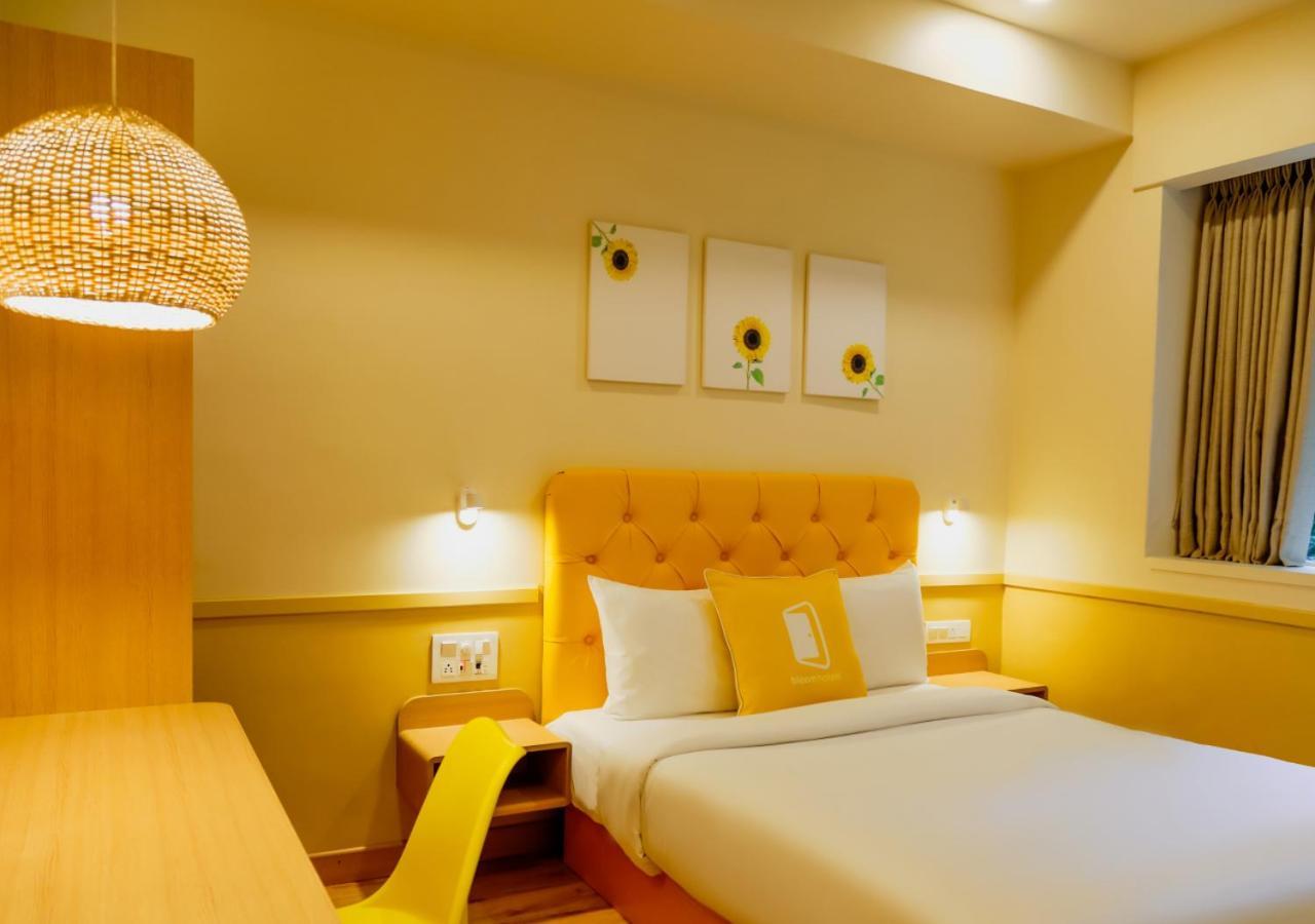 Bloom Hotel - Worli South Мумбай Екстериор снимка