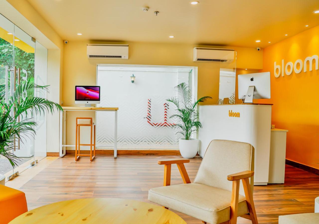Bloom Hotel - Worli South Мумбай Екстериор снимка
